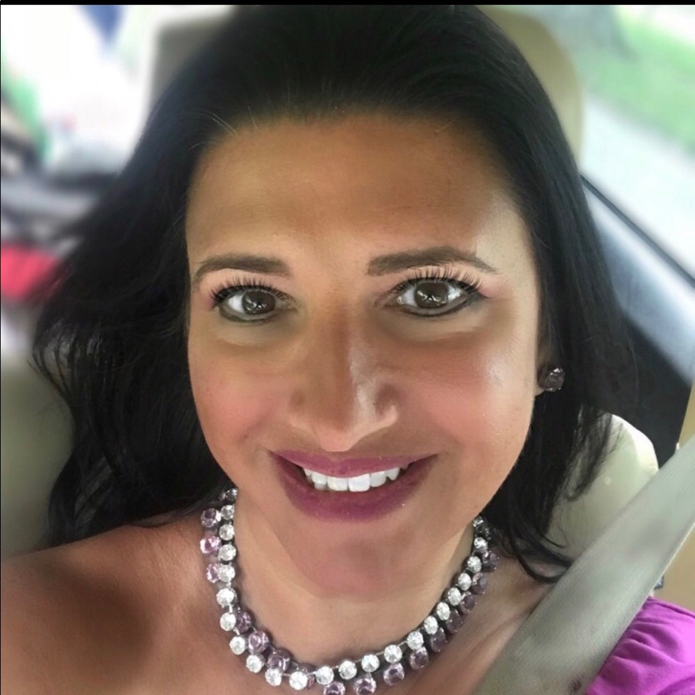 Meet your Posher, Melissa